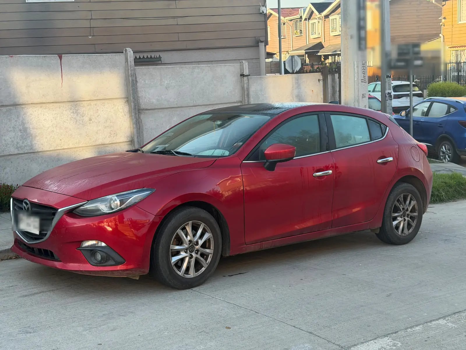 El auto entero, de vuelta al rojo — antes